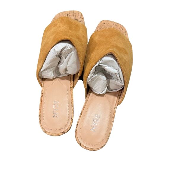 NYDJ Claudine Wedge Mule Sandals Suede Cognac Tan Women’s 7.5 NIB - Picture 3 of 6